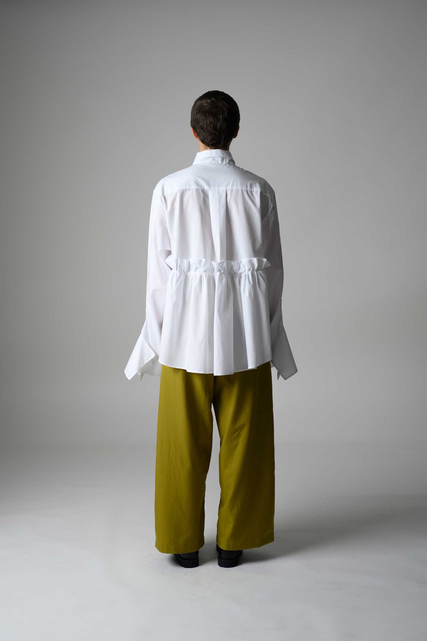 Bow Sleeve Ruffle Shirt SLICE / paper