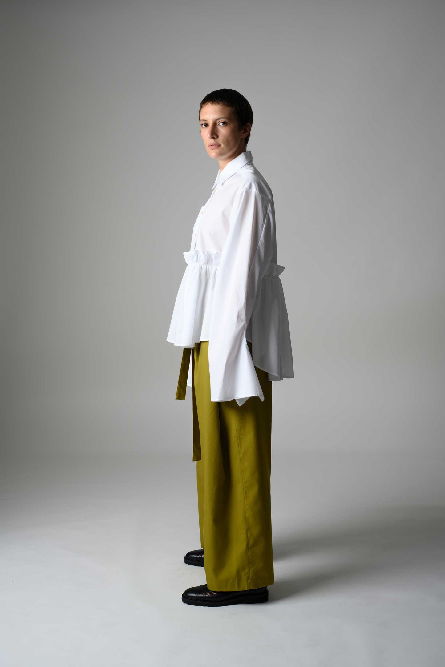 Bow Sleeve Ruffle Shirt SLICE / paper