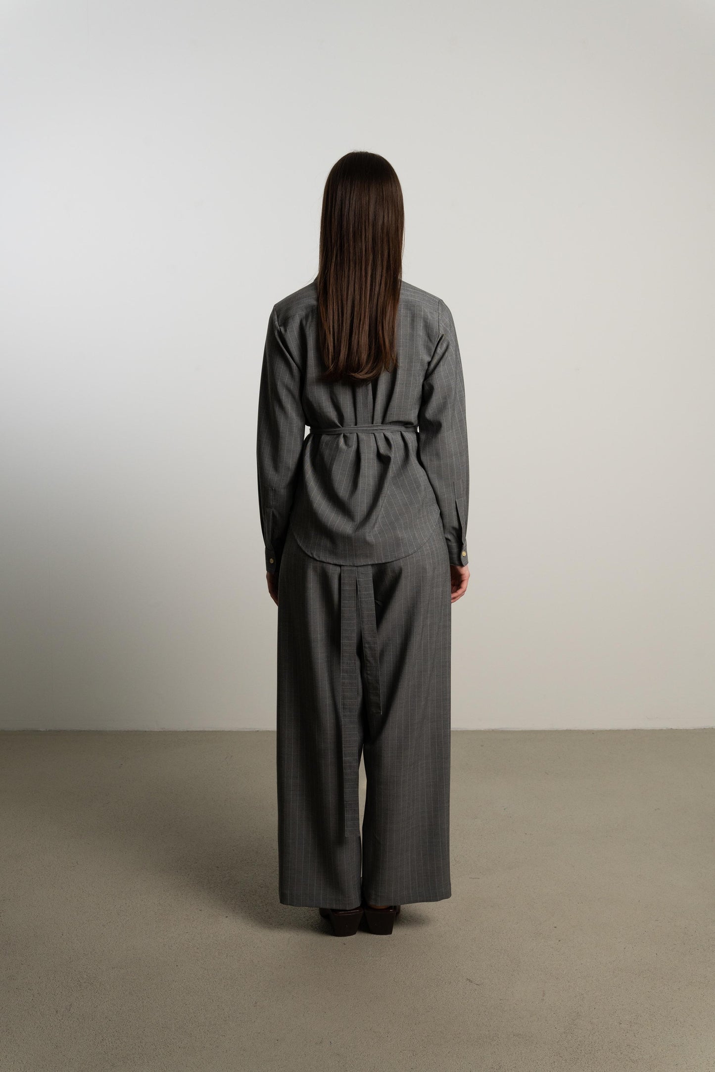 Wrap Top STORMA / stone pinstripe