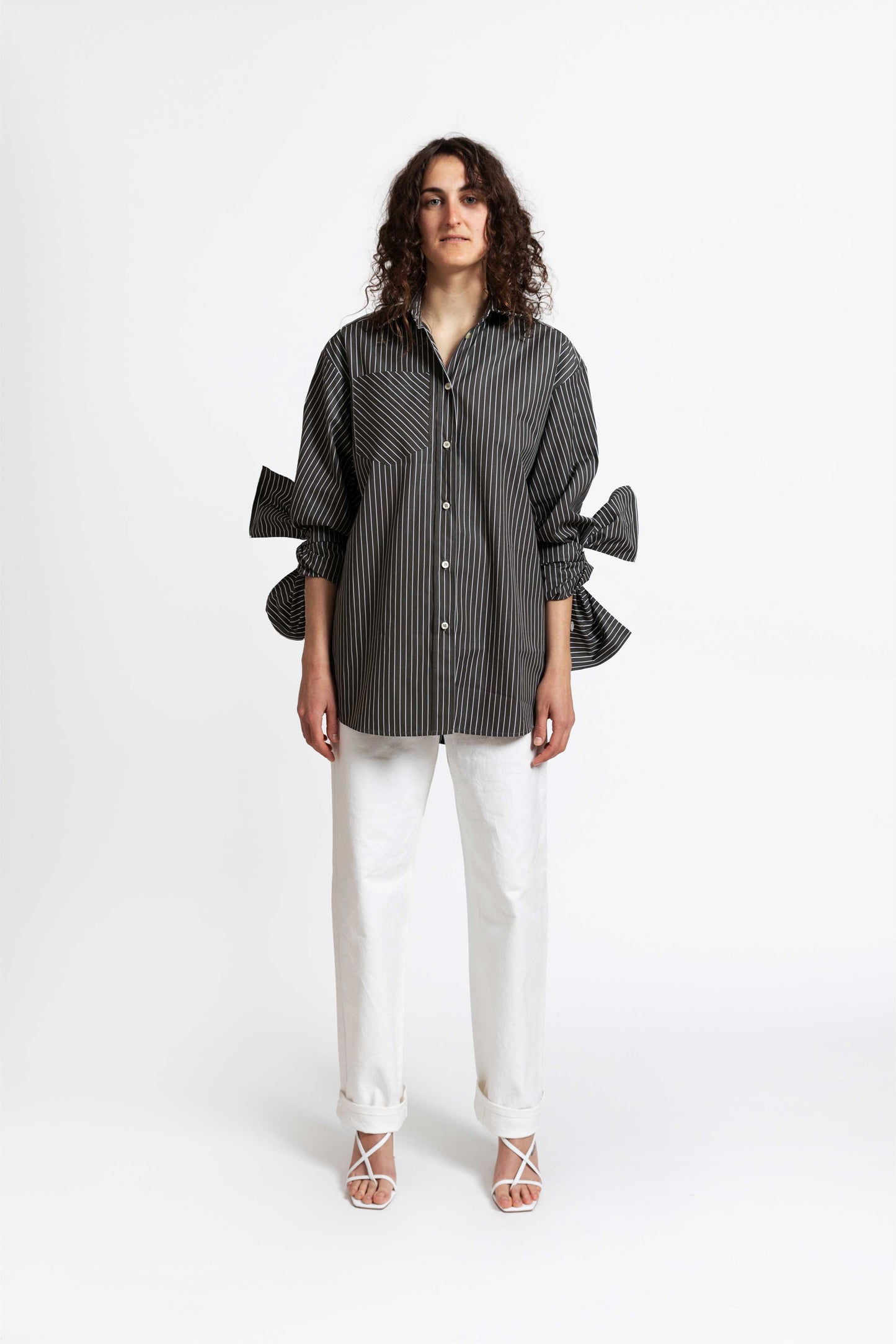 Bow Sleeve Shirt DAWN / black pinstripe