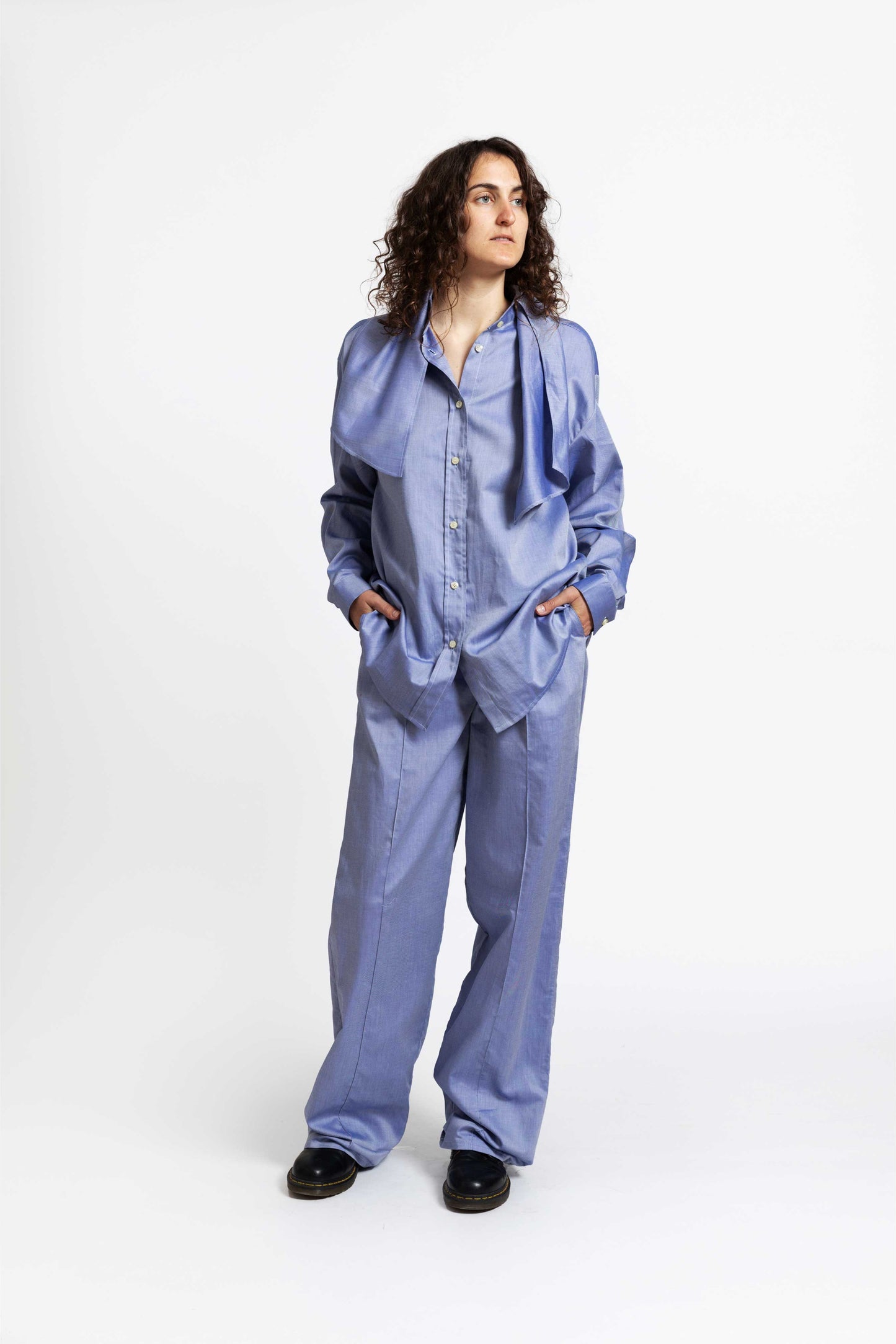 Bow Collar Shirt / teardrop blue