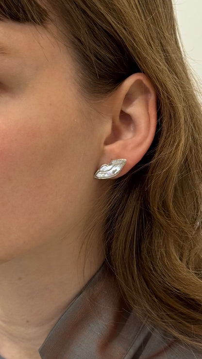 ANNA RIESS Stud Earrings / mouth/ finger/ heart