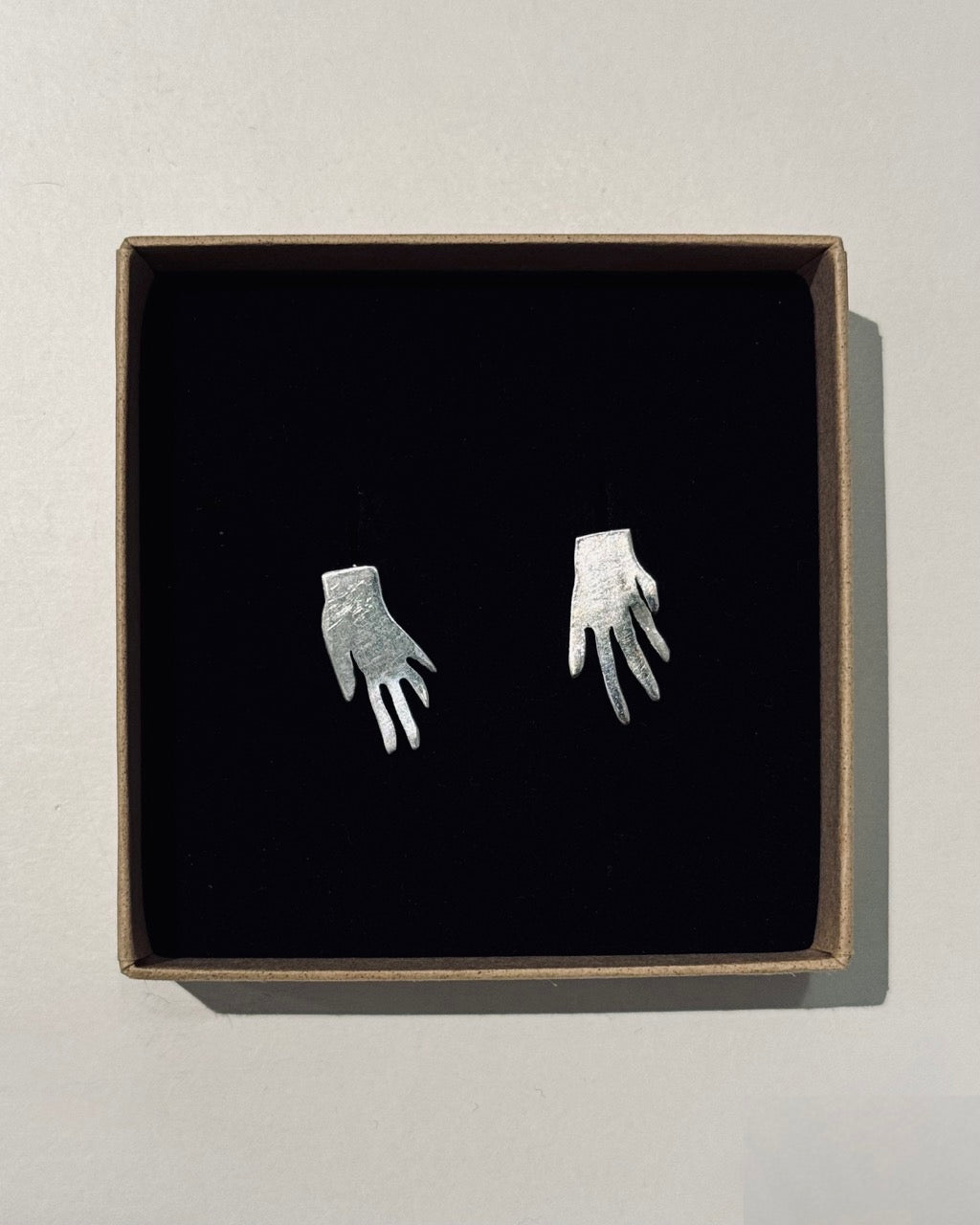 ANNA RIESS Stud Earrings / hand/ ear/ eye