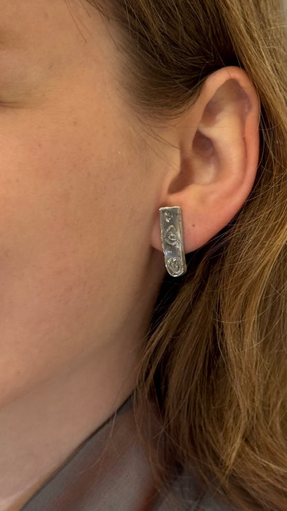 ANNA RIESS Stud Earrings / mouth/ finger/ heart