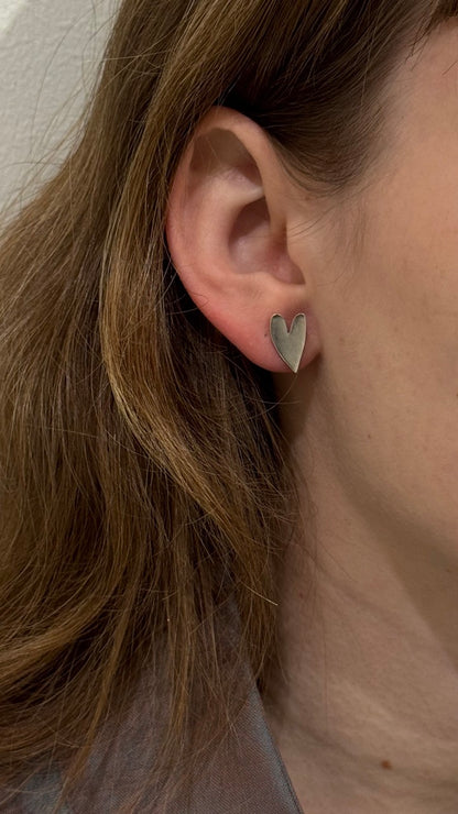 ANNA RIESS Stud Earrings / mouth/ finger/ heart