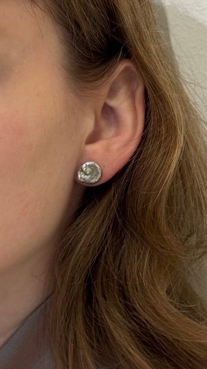 ANNA RIESS Stud Earrings / titti/ nose/ pea