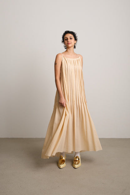 Plissee Dress PLIS / shell