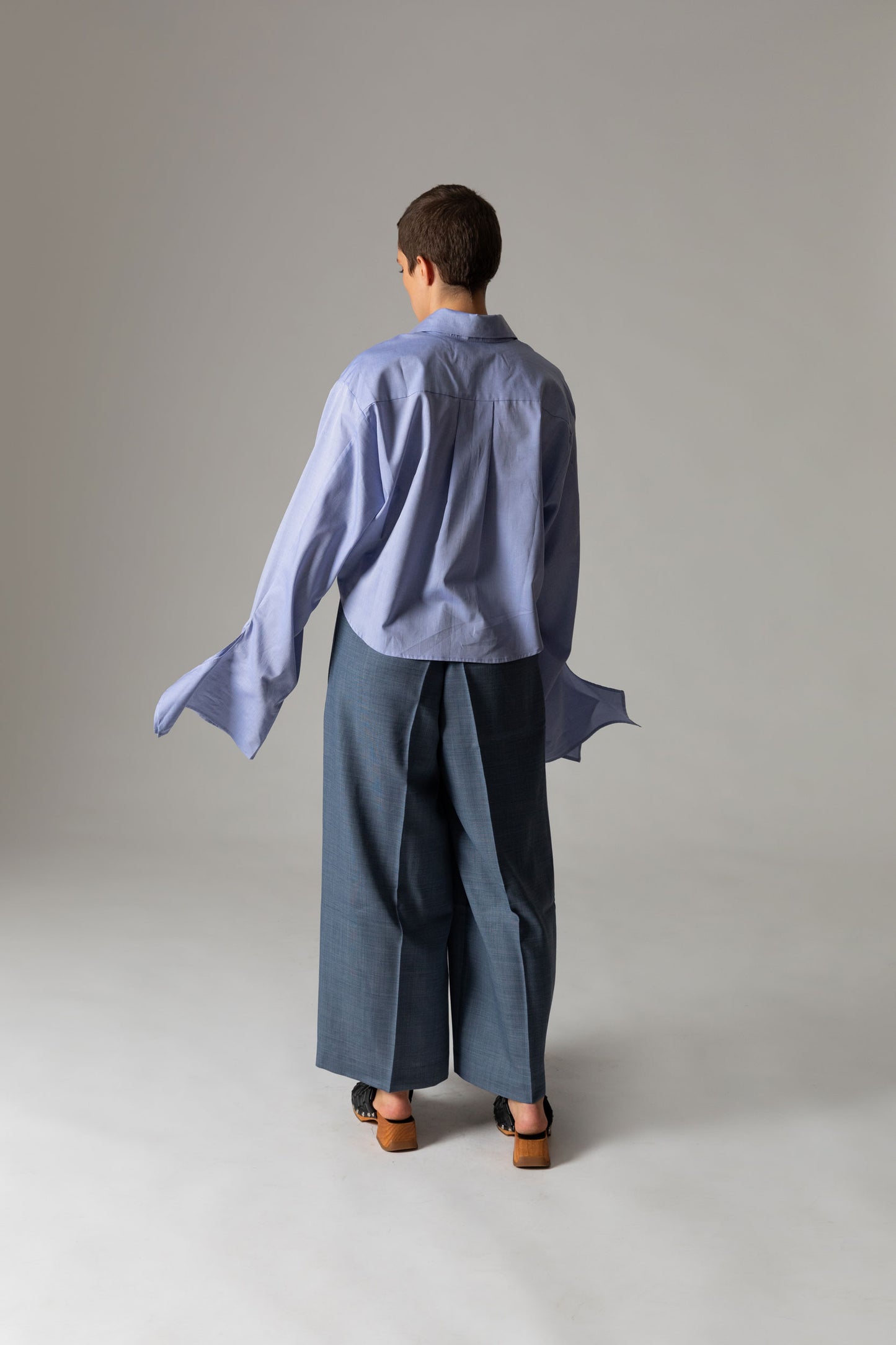 Bow Sleeve Crop Shirt DUSK / cloudless blue