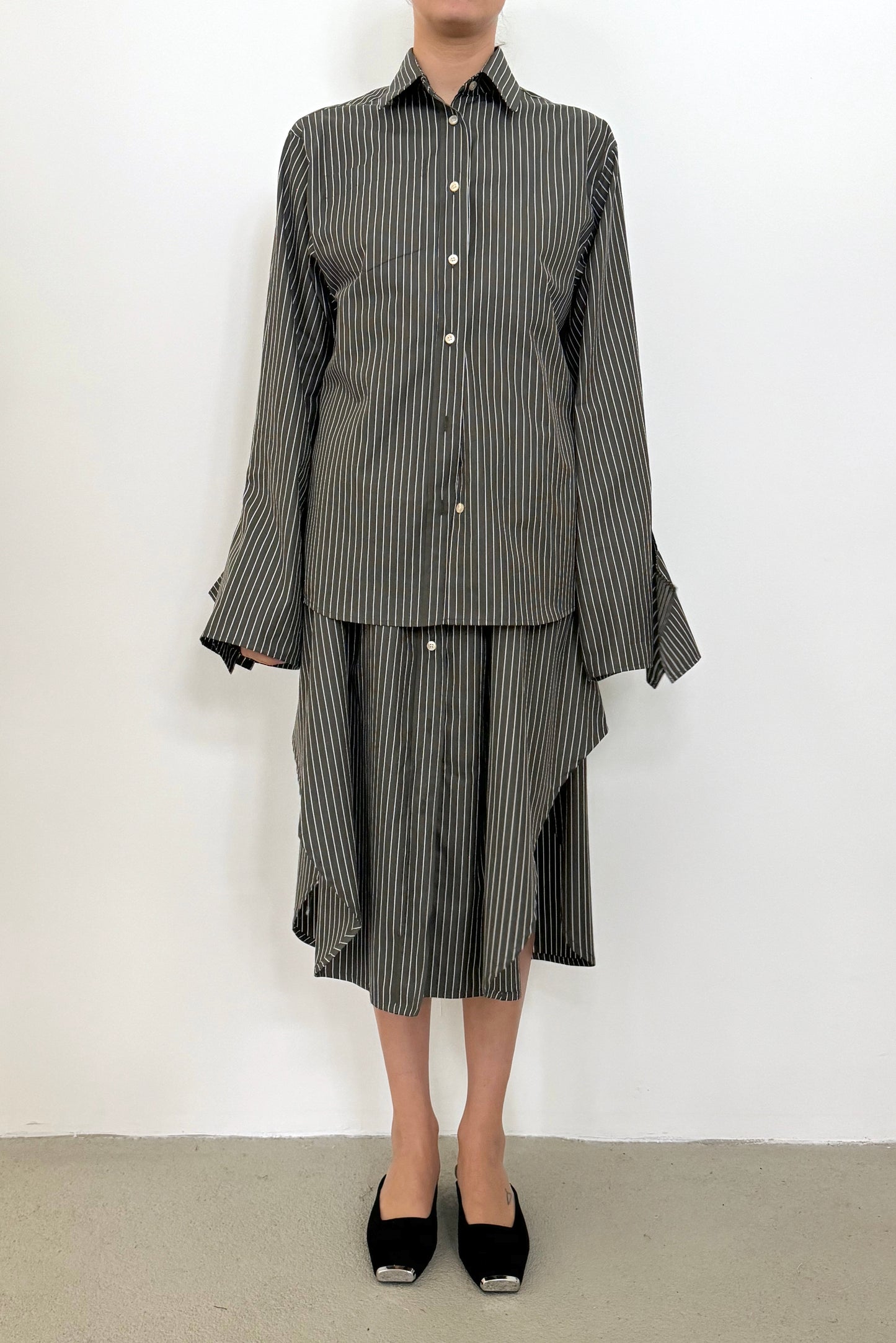 Bow Sleeve Shirt DAWN / black pinstripe