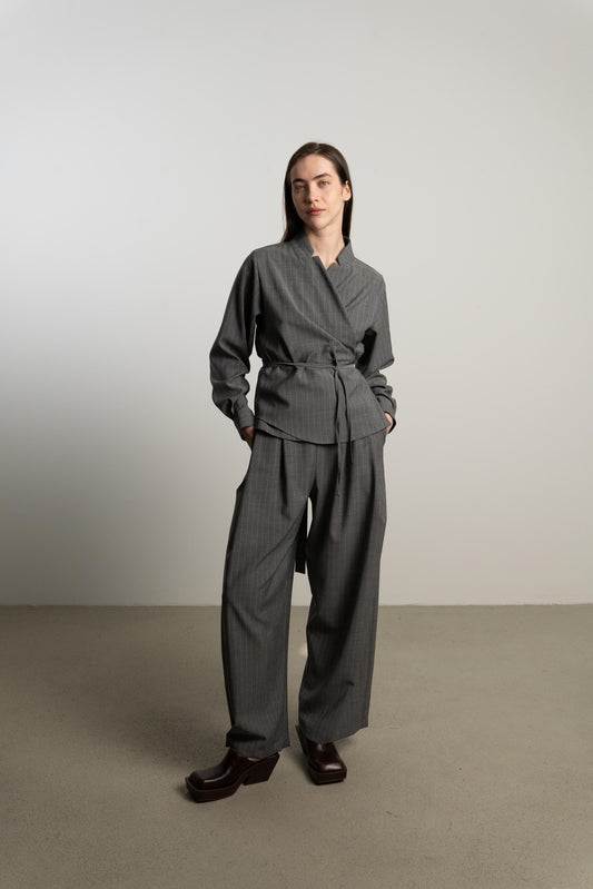 Wrap Top STORMA / stone pinstripe
