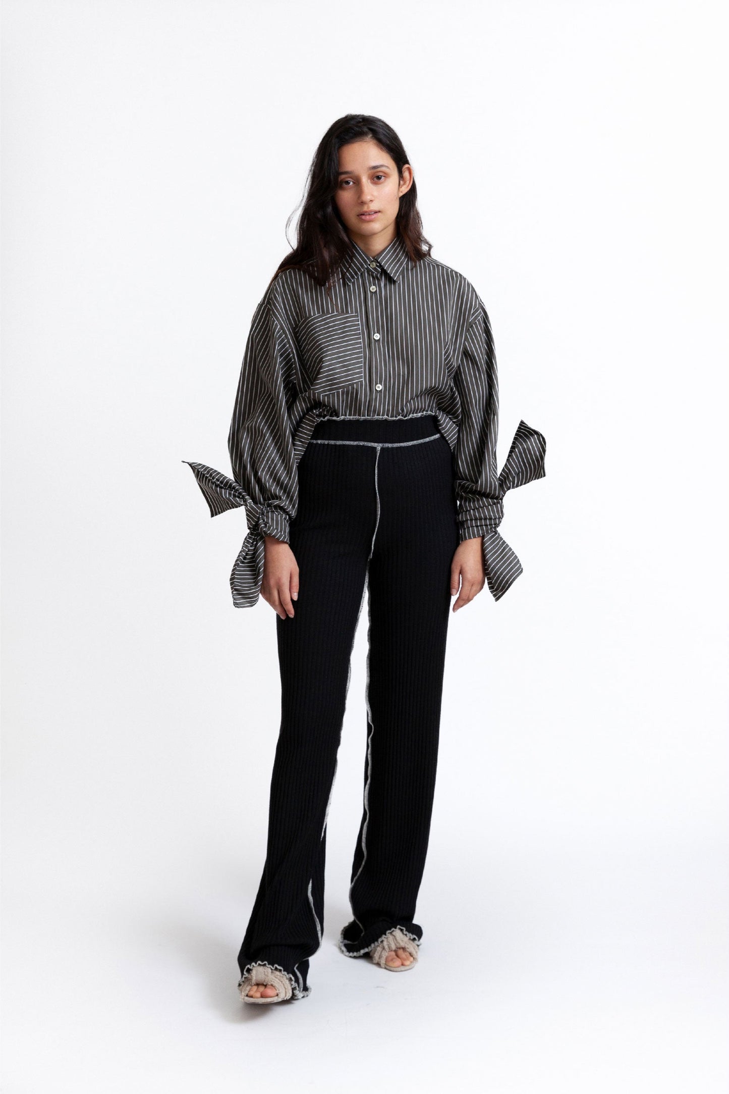 Bow Sleeve Crop Shirt DUSK / black pinstripe